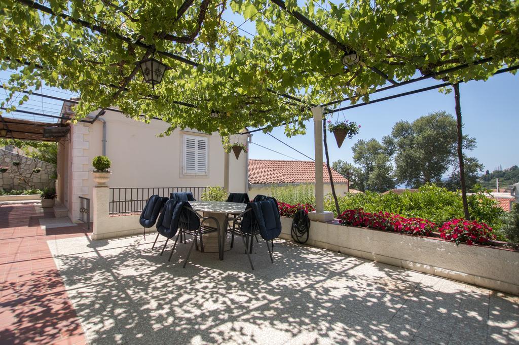 Radovcic Apartments And Rooms Trsteno Luaran gambar